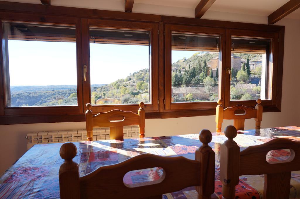 Casa Rural Os Arregueses Alquézar Kültér fotó