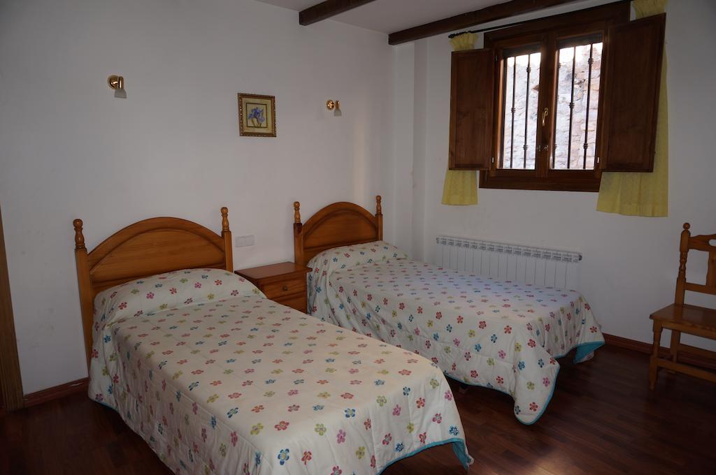 Casa Rural Os Arregueses Alquézar Kültér fotó