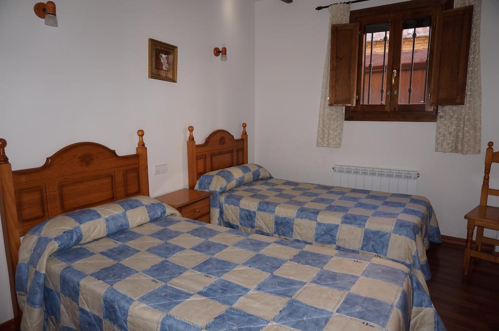 Casa Rural Os Arregueses Alquézar Kültér fotó